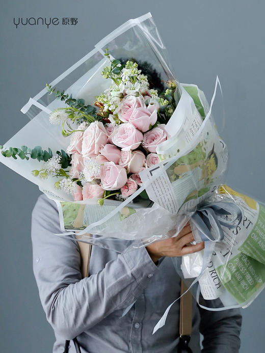 粉玫瑰韩式花束 商品图0