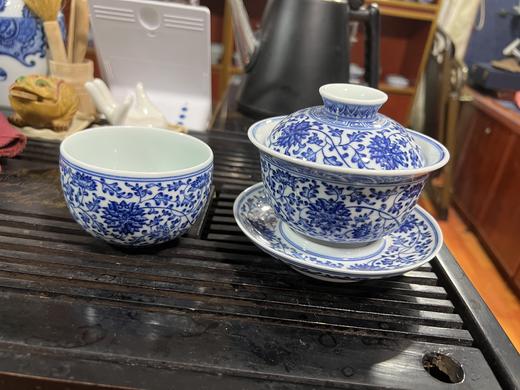 余爱英：柴窑缠枝莲茶套 商品图0