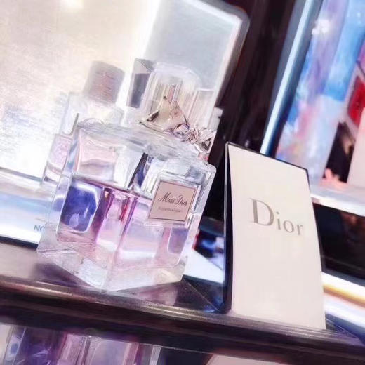 599元/瓶！超级划算Miss Dior经典款粉漾甜心小姐👏拥有温柔花香调的花漾迪奥淡香水50ml 商品图6