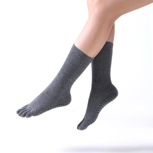中筒橡筋微压秋冬新款五指袜女保暖止滑运动瑜伽袜吸汗透气小腿袜 商品图1