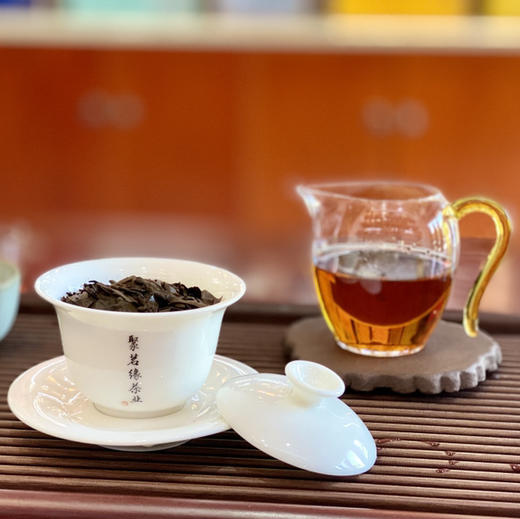 福鼎白茶｜【岁华·高山贡眉】2015年竹编日晒高山贡眉～聚茗缘成立21年纪念白茶，七年道地仓储，传统工艺，独具风味，香浓醇厚、甜柔丝滑的茶汤里裹夹着暖暖阳光的味道 商品图2