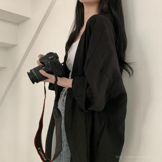 【给予潮流装备，打造时尚脉搏】夏季韩版宽松长袖开衫外套女衬衫东南亚女装纯色薄款风衣防晒衣女 商品图1