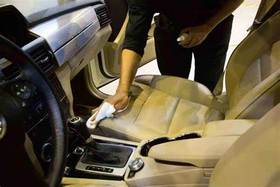  车内哪些地方藏污垢最多，是不是都被你忽视了？ 