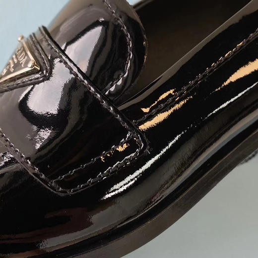 乐福鞋 自己备注尺码跟高度
4.5cm高跟35 36 36.5 37 37.5 38 39
2.5cm平底35 36.5 37 37.5 38 39 40 商品图11