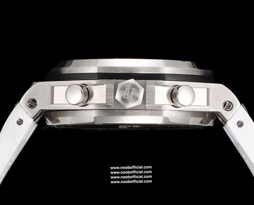 新款AP爱彼Audemars Piguet 皇家橡树中性款多功能计时机械腕表 专柜尺寸41和37mm【圈口】圈口采用进口钻石原装镶嵌手法【把头】表冠采用六边形精钢材质，顶端采用拉丝打磨技术 商品图4