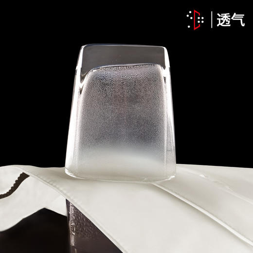 黛唯梵【防泼科技，拒水防污】冲锋衣男春秋薄款，防风防水户外宽松单层透气潮牌外套，登山服套装男女 商品图2