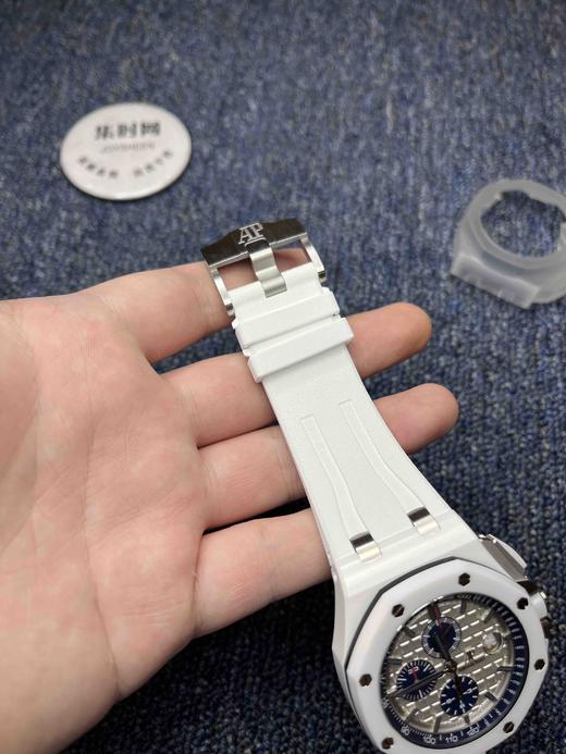 ​AP爱彼 AP26402CB 皇家橡树离岸 白陶瓷 44毫米直径 商品图7