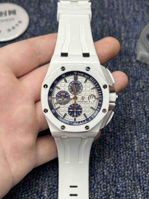 ​AP爱彼 AP26402CB 皇家橡树离岸 白陶瓷 44毫米直径 商品图1