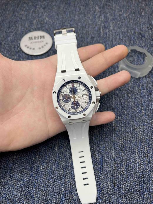 ​AP爱彼 AP26402CB 皇家橡树离岸 白陶瓷 44毫米直径 商品图8