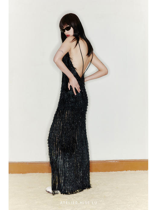 【阿佛洛狄忒】羽毛感闪亮流苏深V露背开衩长裙/22000008 商品图0