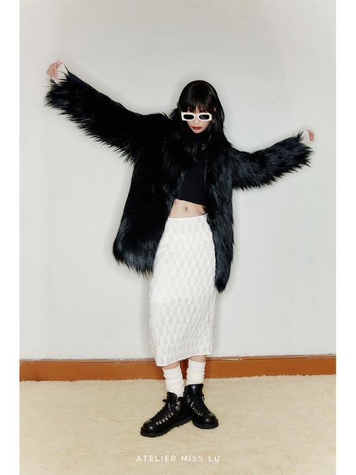 【云朵泡芙】凹凸肌理长毛质感过膝直身半裙/2200024 商品图3