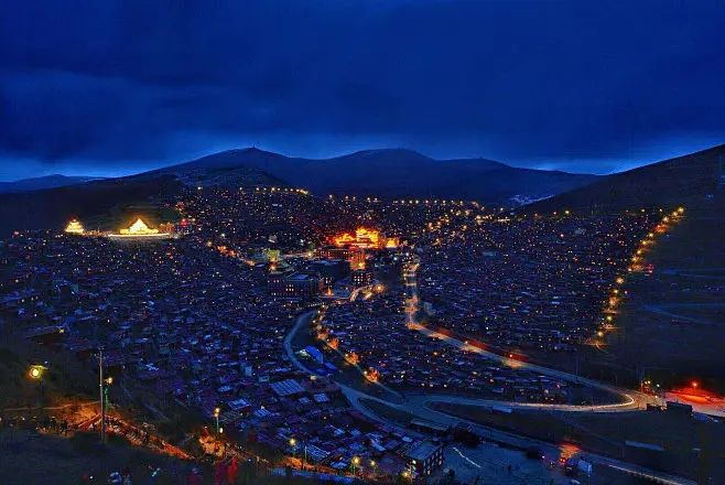 【川西秋色摄影】稻城亚丁+措卡湖+色达夜景+玛嘉沟秋色行摄