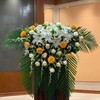 悠云-大气白百合香槟玫瑰混搭讲台花 商品缩略图0