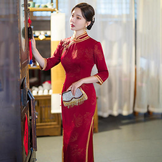 2022秋季新款复古长款蚀骨仿醋酸中国风七分袖立领旗袍 HZJ9093 商品图2