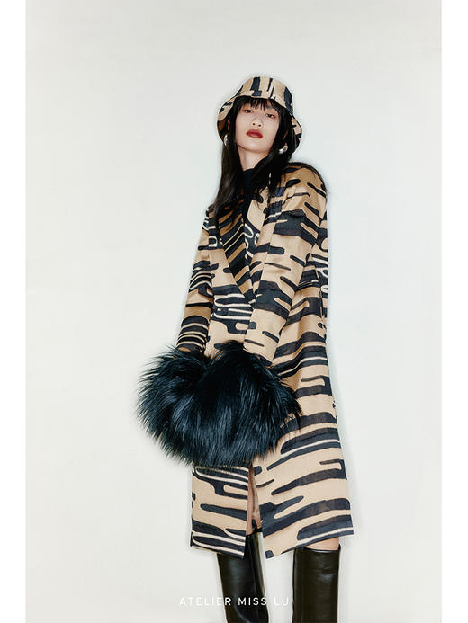 【云上山丘】垫肩长款大衣外套/22000006 商品图2