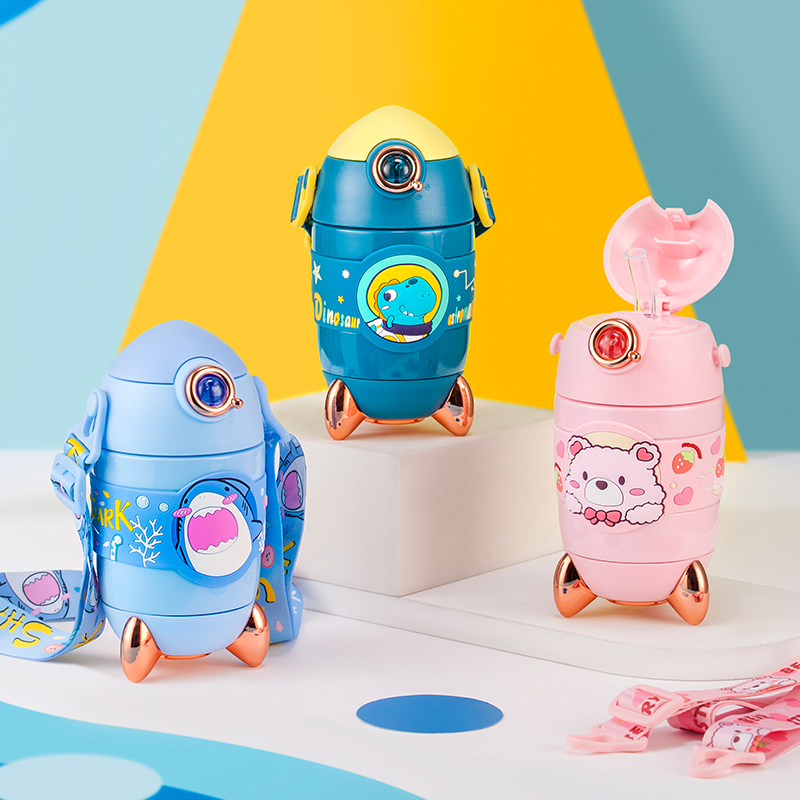 小比咔儿童吸管保温杯316L不锈钢，，火箭，太空船，照相机创意水杯