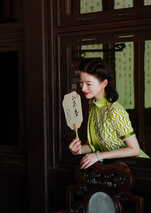 荷言GL旧时闺秀 怀明 复古筒子领+水波纹秋香绿气质日常改良旗袍 商品图0