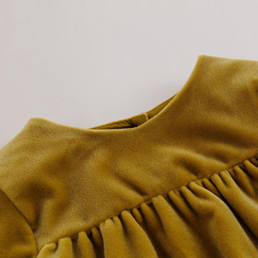 【马克珍妮 芦芙】秋装新款 女童落肩A摆丝绒连衣裙221361 商品图3