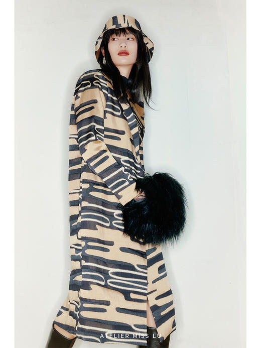 【云上山丘】垫肩长款大衣外套/22000006 商品图3