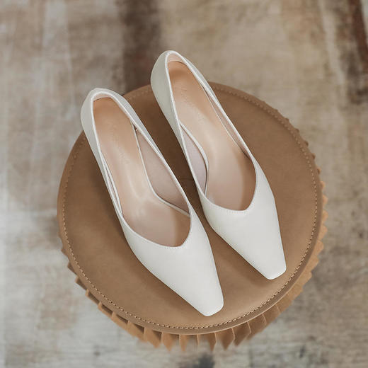 XYX-B65-1新款时尚气质方头粗跟浅口高跟鞋 商品图5