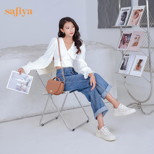 Safiya/索菲娅休闲鞋女2022秋季新品厚底学生蕾丝小香风百搭帆布鞋 SF23112190 商品图4