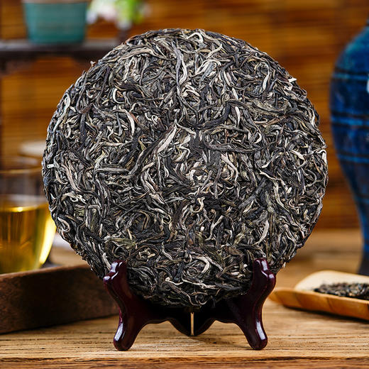 【七星千羽孔雀】2022年云南普洱茶生茶勐海茶区357g茶饼700年古树 商品图4