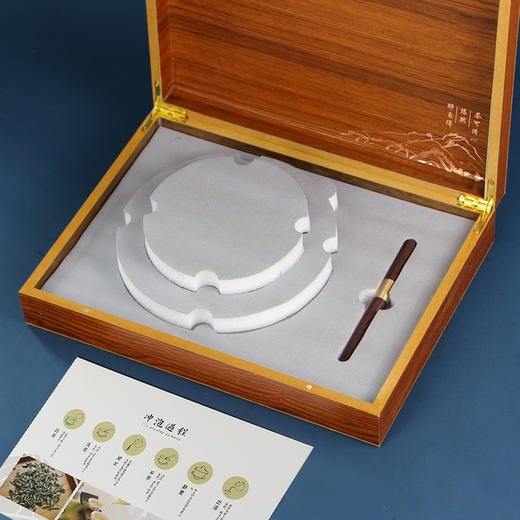 茶可清心木盒【白茶•单饼】30元一套 /一件20套 商品图3