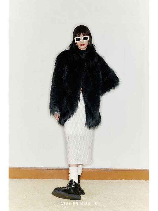 【云朵泡芙】凹凸肌理长毛质感过膝直身半裙/2200024 商品图2