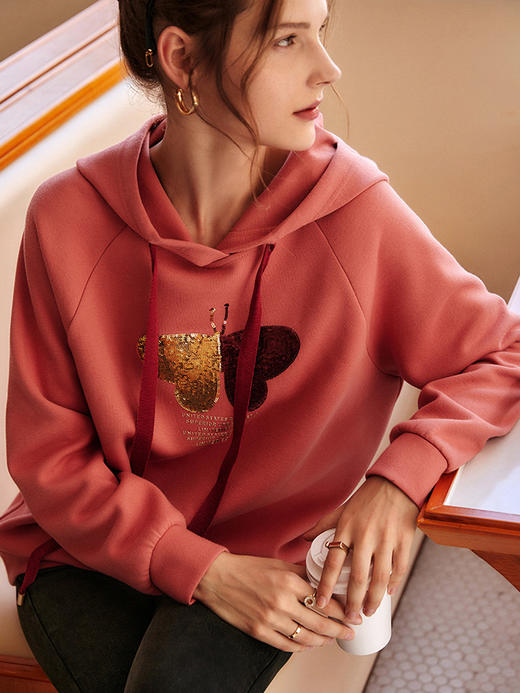 OLrain法式长袖连帽卫衣女早秋2022年新款时尚蝴蝶珠片绣套头上衣 商品图0