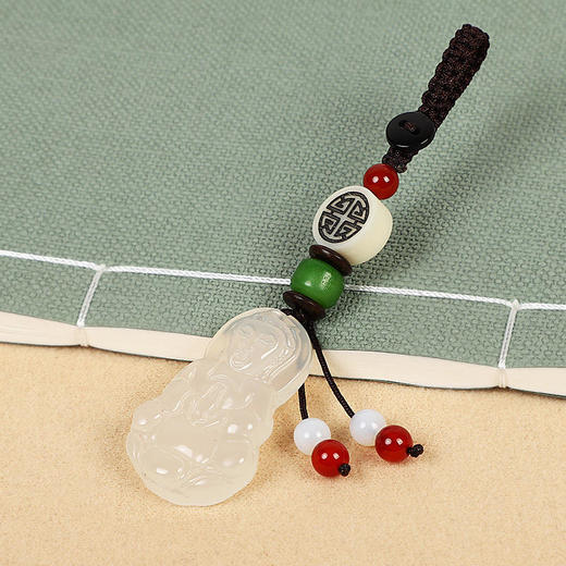 RL-xp57新款玉髓观音汽车钥匙扣挂件 商品图4