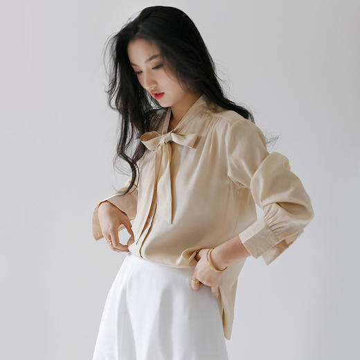 【鹿与安迪】春秋天丝飘带衬衣 5798 商品图3