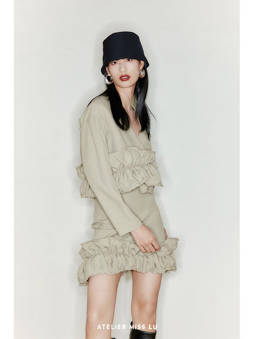 【青提云卷】下摆毛边抽褶设计茧型短外套220029B 商品图2