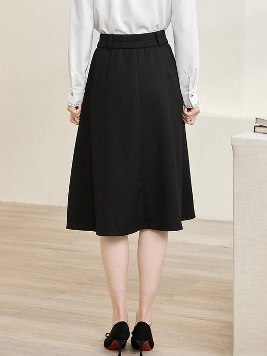 剩M 米思阳2024秋季新款时尚经典赫本风裙简约纯色百搭大摆半身裙2890 商品图3