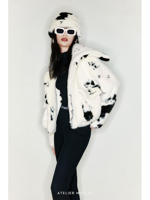 【飞行奶牛】环保皮草大翻领口袋造型短款外套/220037 商品图1