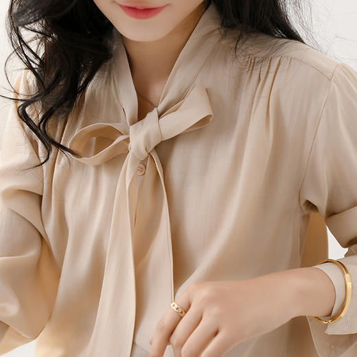【鹿与安迪】春秋天丝飘带衬衣 5798 商品图4