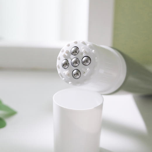 【赠价值89元颈椎、腰椎贴】一次收获按摩+刮痧双重快乐，敏感肌可用丨后辰按摩膏，凉感、热感可选，专利设计按摩头，可出痧，内置电池超方便 商品图8