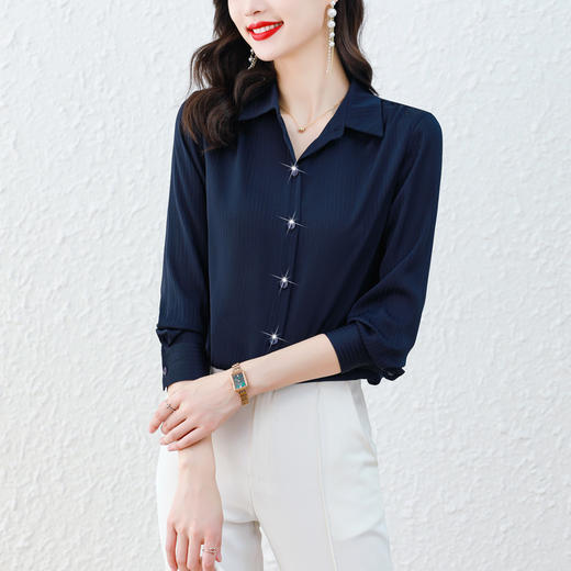 2022秋季新款细条纹衬衫女宽松显瘦上衣慵懒垂感不易皱雪纺衬衣AHMqym9766 商品图1