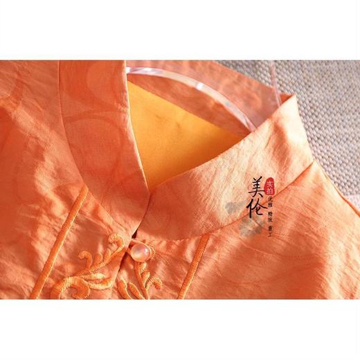 PDD-MQNZ210505新款复古优雅气质修身中长款刺绣上衣阔腿裤两件套 商品图4