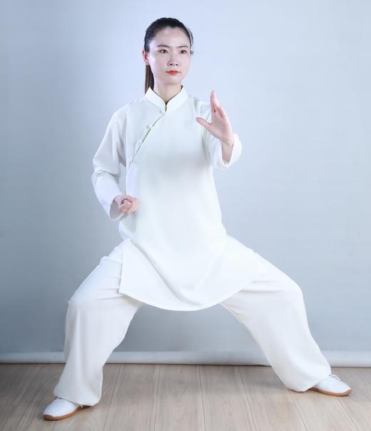 大拳师品牌天丝麻偏襟四季款太极拳练功服 商品图0