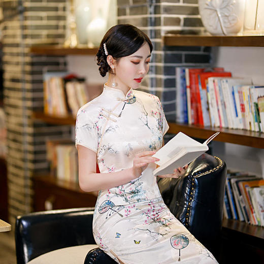 改良时尚丝绸印花，气质年轻短袖旗袍ZA-82262 商品图3