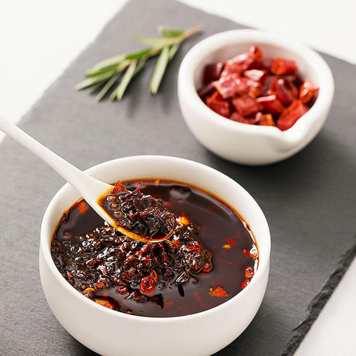 颐海国际筷手小厨麻辣香锅调味料220g 商品图1