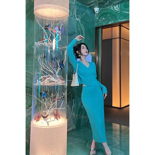 BeQueenStory【针织套装】 甜美修身开衫包臀裙针织套装 商品图5