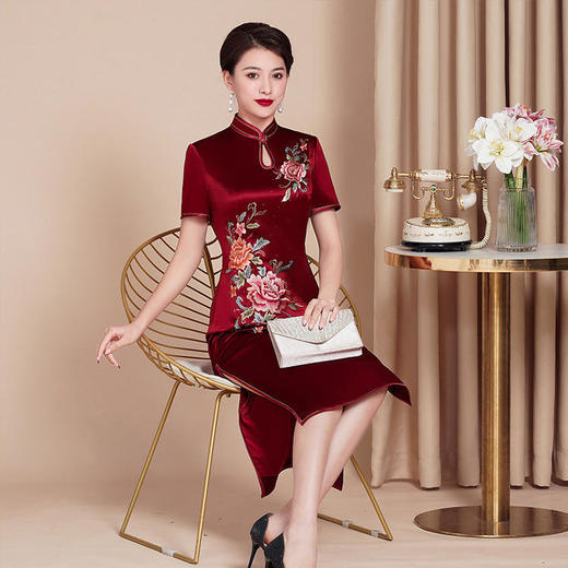 妈妈喜婆婆显年轻款改良修身旗袍，参加婚礼婚宴装WXGC2021031 商品图4