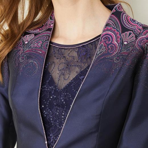 PE8A1瑟俪秋季上新款提花短款修身实穿两件套套装 商品图3