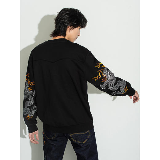 Lee宫廷文化“龙随型动”潮服彭于晏同款22秋冬新品舒适黑男卫衣 商品图1