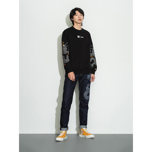 Lee宫廷文化“龙随型动”潮服彭于晏同款22秋冬新品舒适黑男卫衣 商品图2