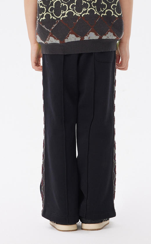 江南布衣童  22年秋款  修身休闲喇叭长裤   1M8E12600 商品图4