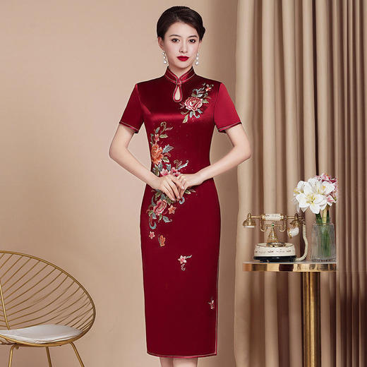 妈妈喜婆婆显年轻款改良修身旗袍，参加婚礼婚宴装WXGC2021031 商品图0