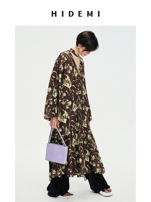 HIDEMI “我们做印花”系列限定棕绿色花卉镂空V领设计感三件套 连衣裙/衬衫/长裤 商品图7