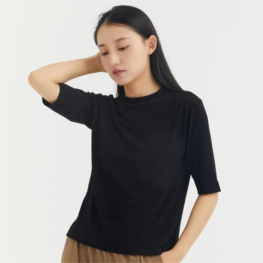 疯抢中！！【穿在身上的“肌底液”】女士日系五分袖半高领打底衫 富含15种氨基酸 滋养肌肤防干燥 顺垂养肤 高弹耐磨透气 简约百搭 遮肉显瘦 商品图8